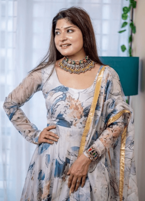 Ethnic Gown With Dupatta - Image 2